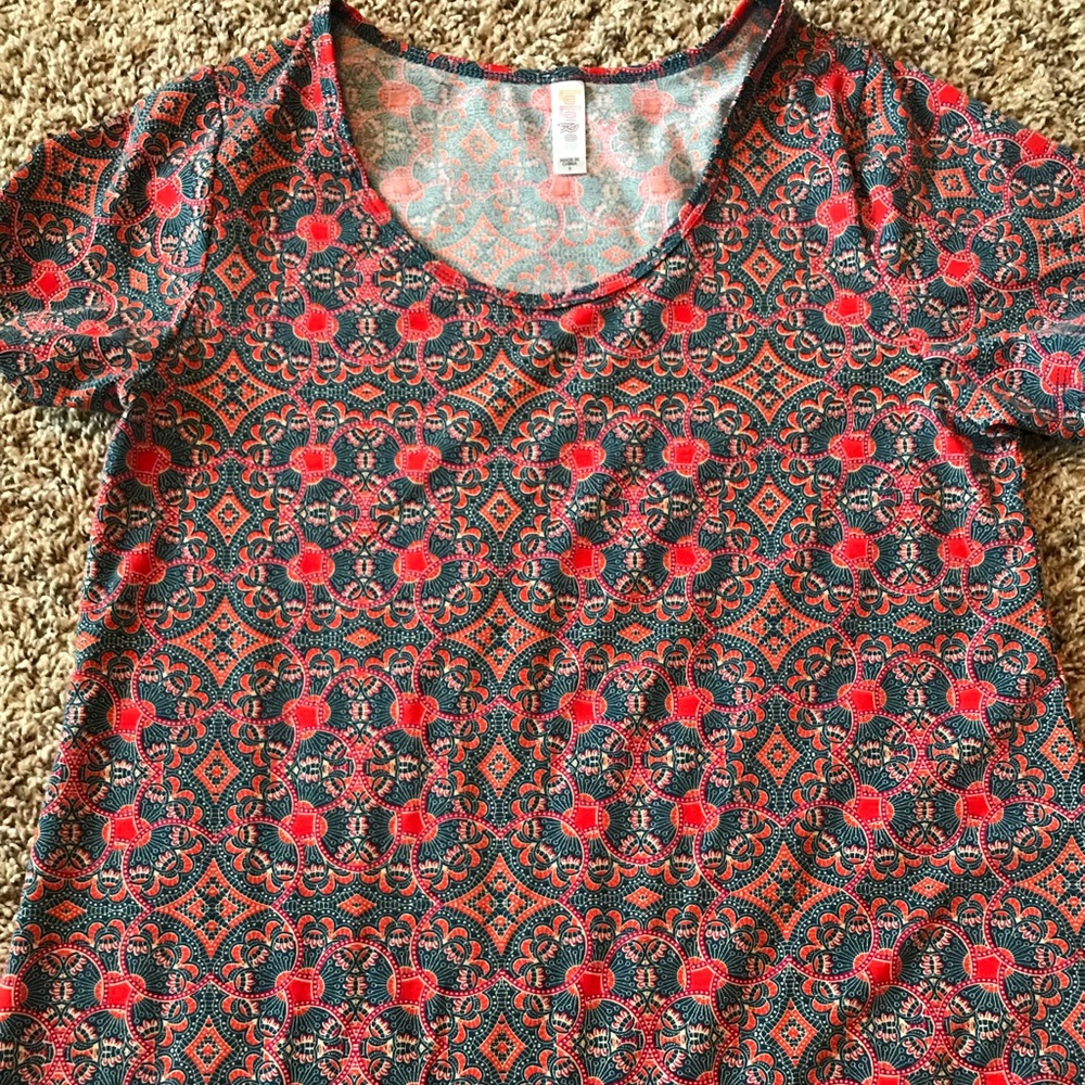 Small Lularoe classic